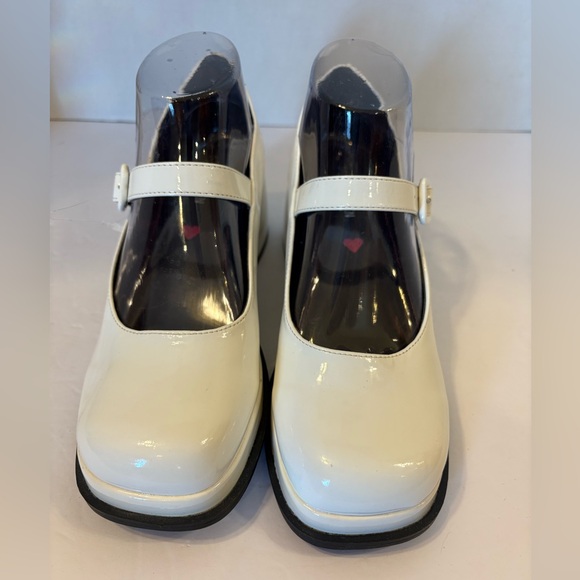 Steve Madden white wedge heel maryjane shoes girls size 5 women’s size 7 NWOT - Picture 1 of 10